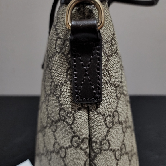 โ๏ธSOLDโ๏ธ Gucci Supreme 2way Canvas Bag - Picture 8 of 16